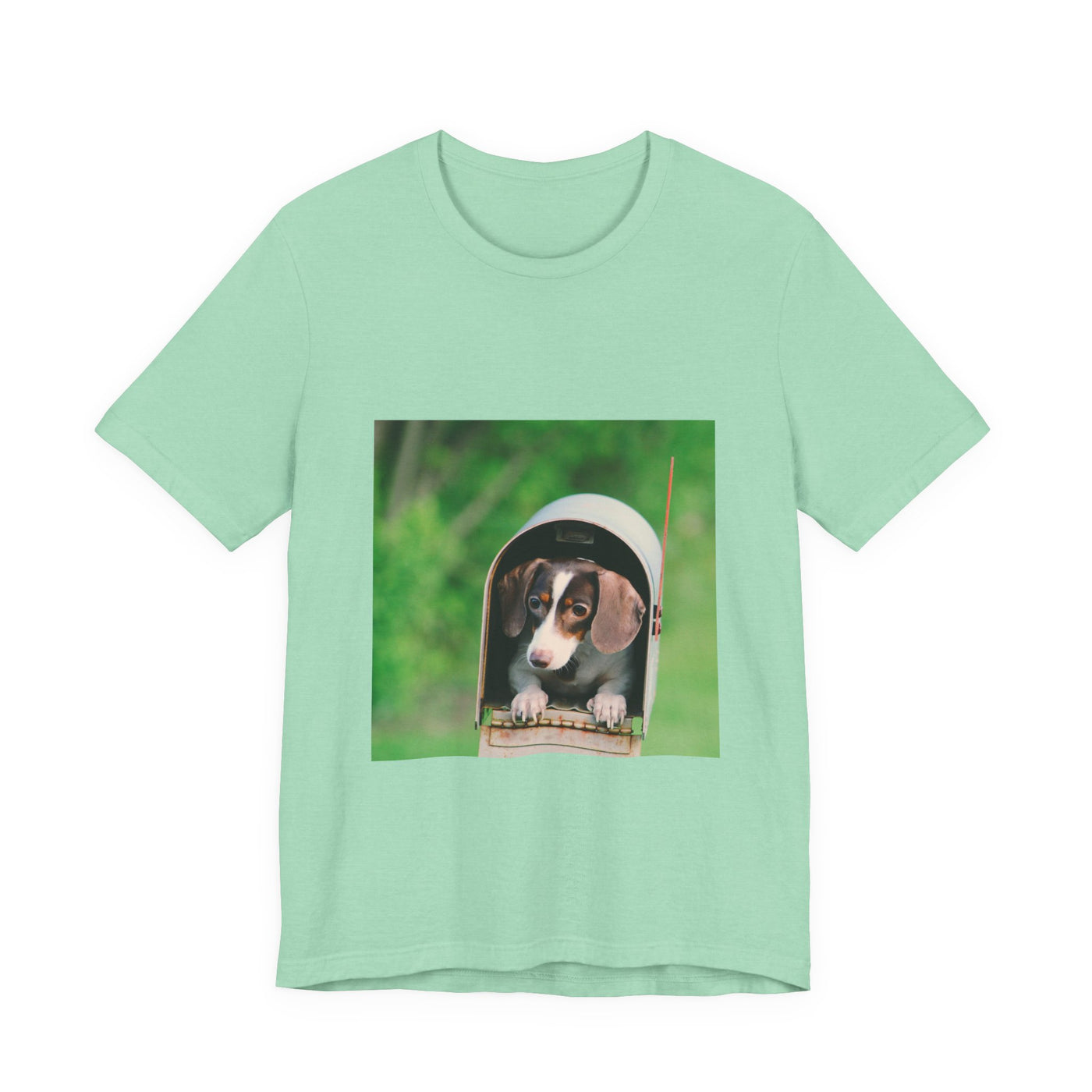Puppy in mailbox - Unisex Jersey Short Sleeve Tee