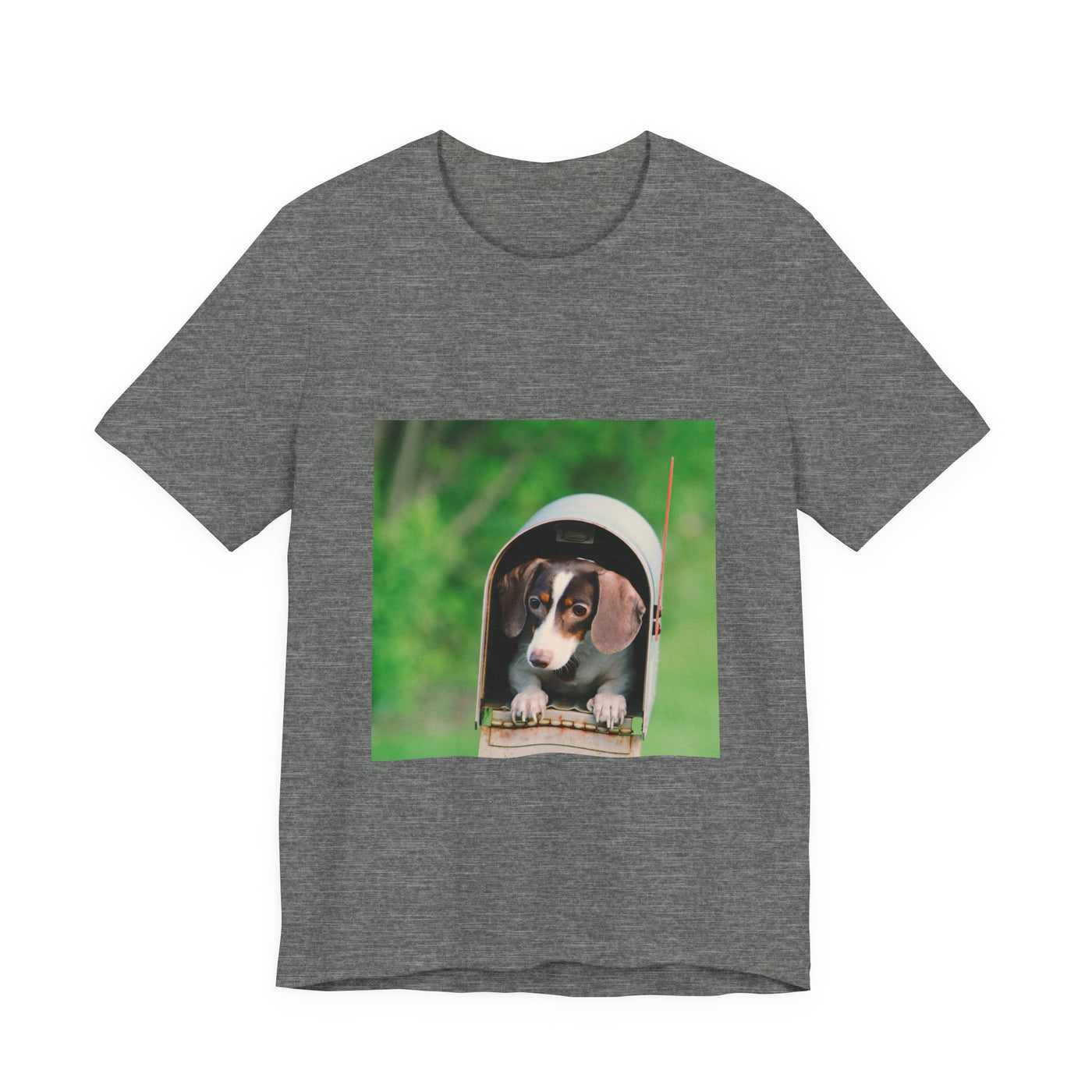Puppy in mailbox - Unisex Jersey Short Sleeve Tee