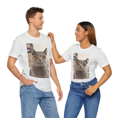 Grey Cat looks at you - Unisex Jersey Short Sleeve Tee