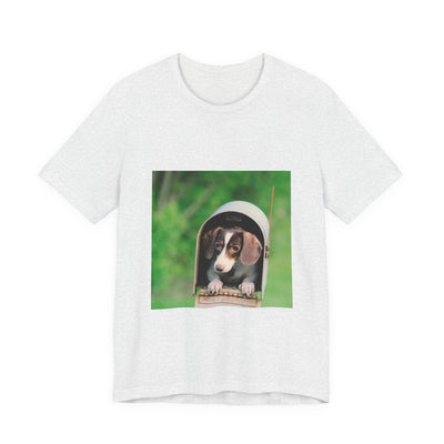 Puppy in mailbox - Unisex Jersey Short Sleeve Tee