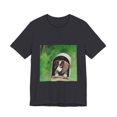 Puppy in mailbox - Unisex Jersey Short Sleeve Tee